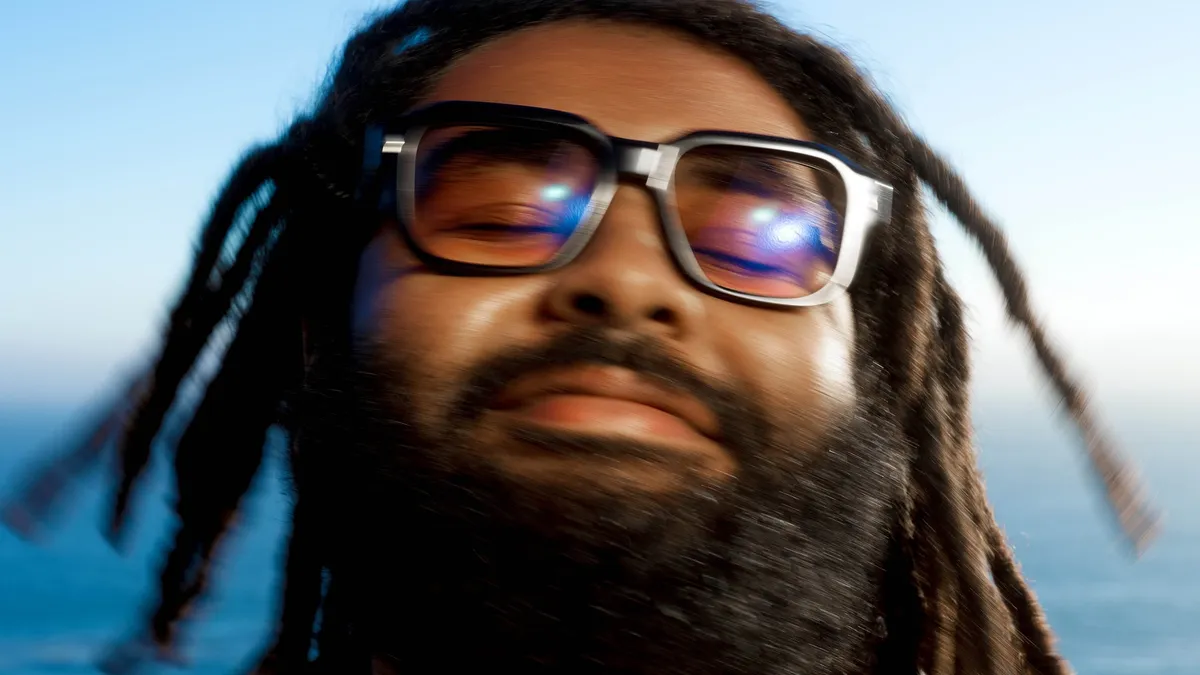 Elmiene - Sounds for Someone Tour event