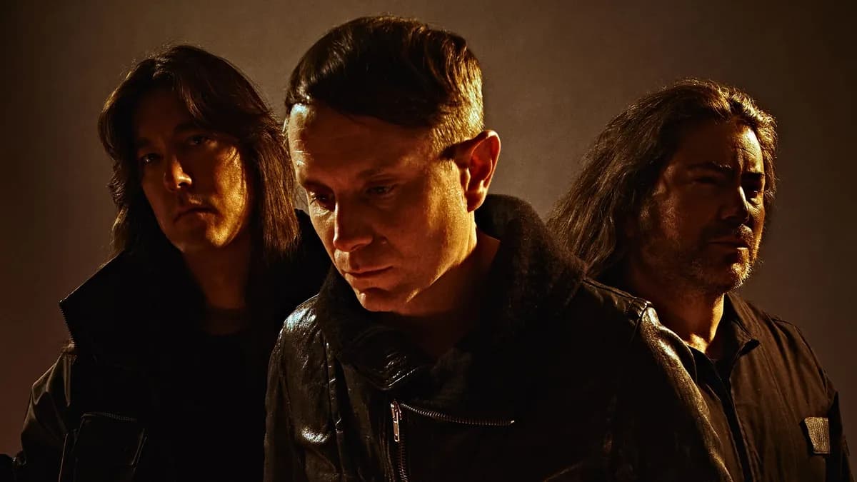 HEALTH x CARPENTER BRUT event