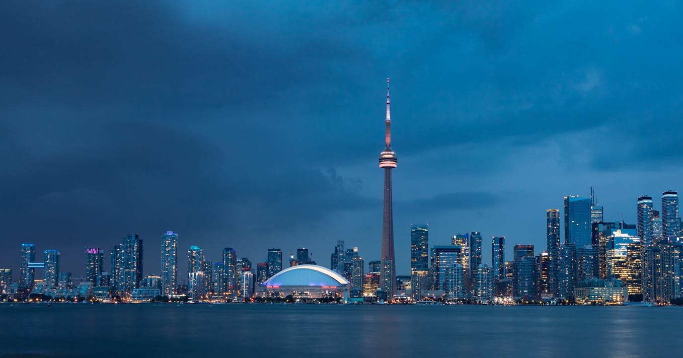 Official CN Tower skyline photography from cntower.ca