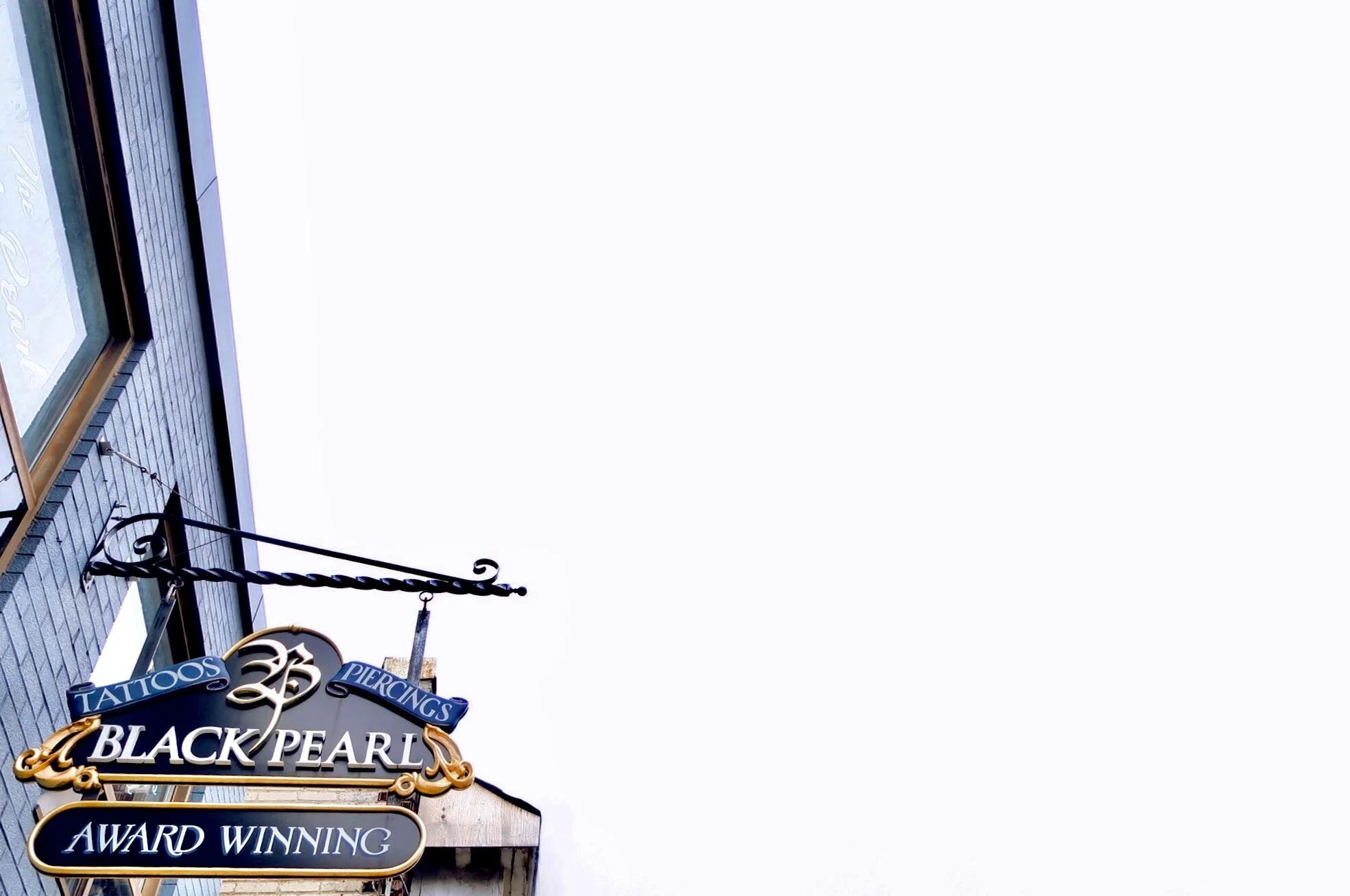 Black Pearl Tattoo and Piercing on Danforth Avenue, from the official site