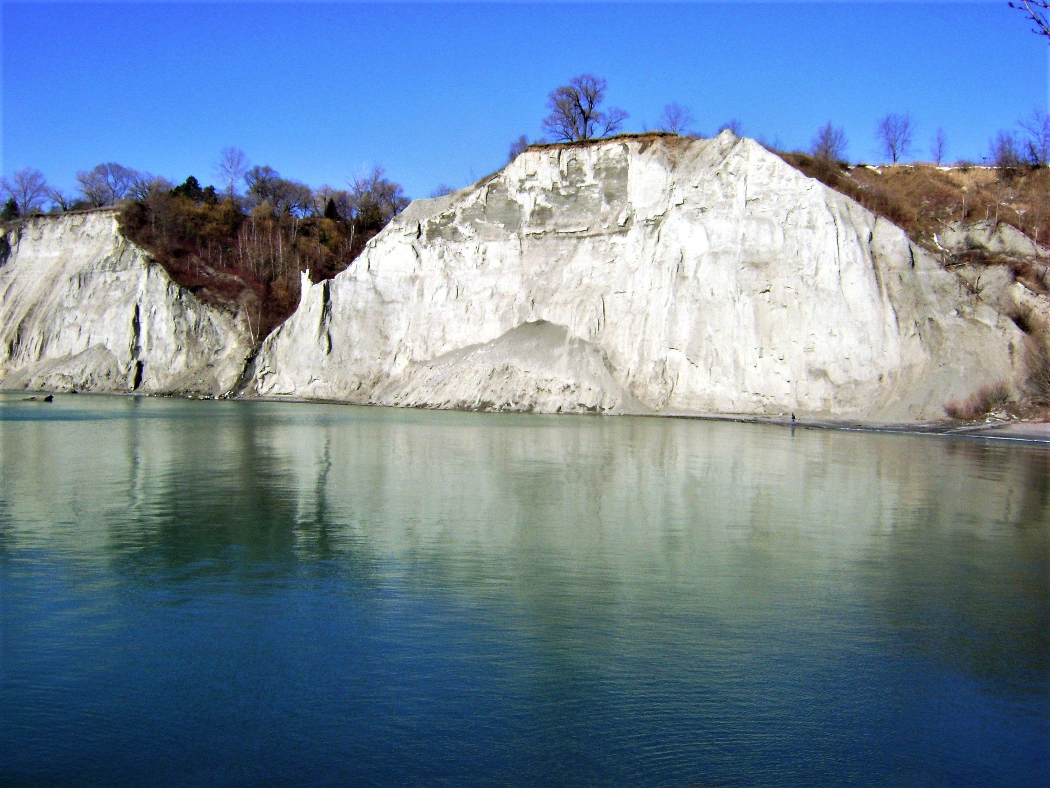 Scarborough Bluffs rising above Bluffer’s Park on Lake Ontario