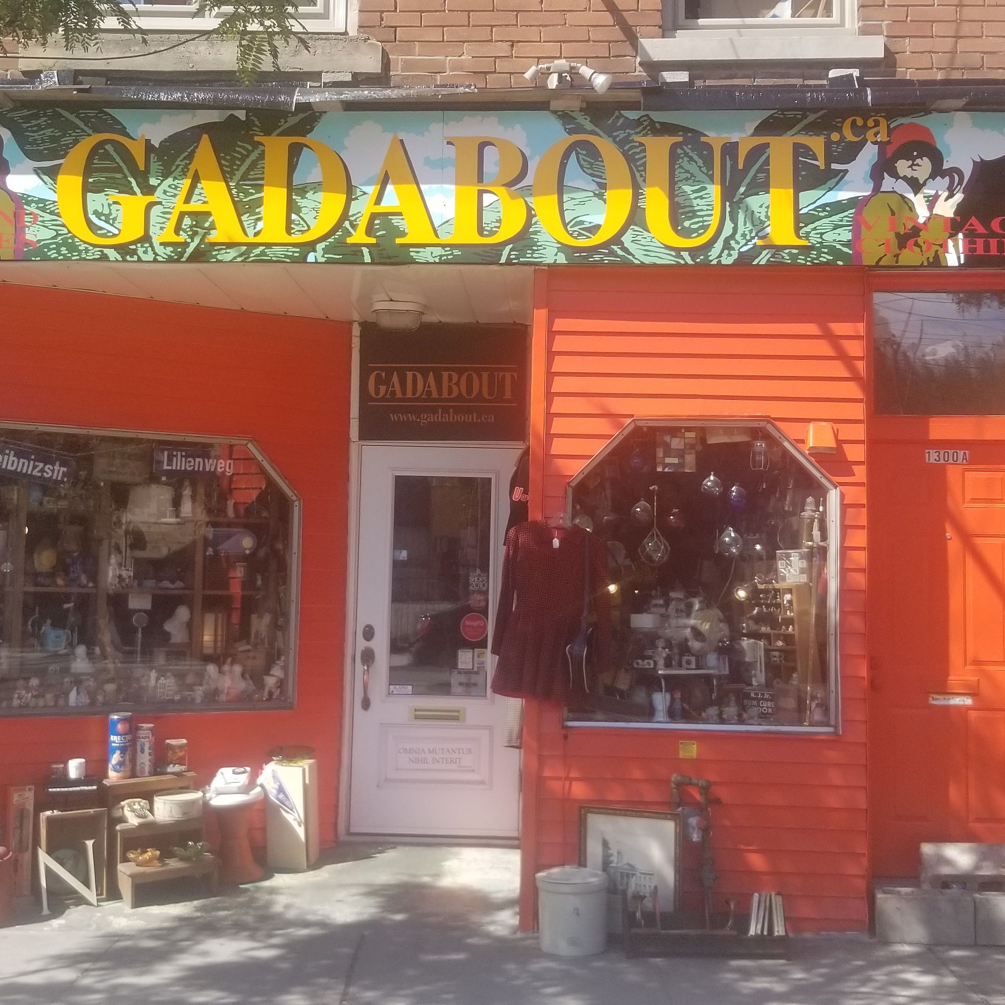 Gadabout Vintage Leslieville storefront from gadaboutvintage.com
