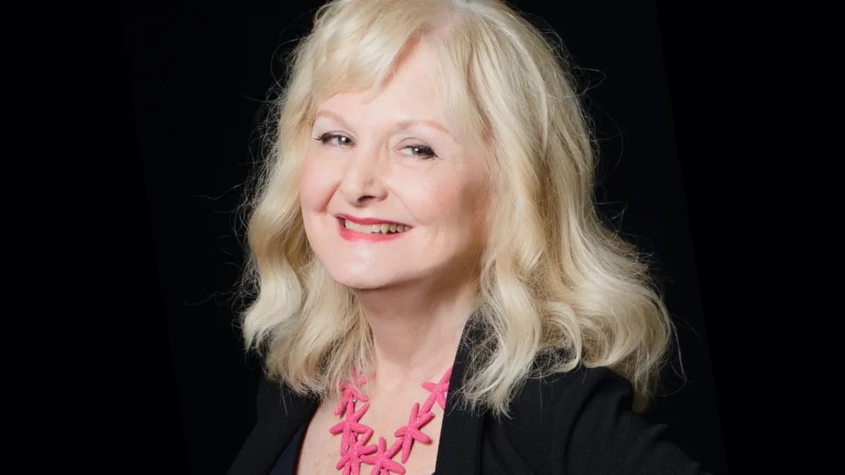 IMAGES AT AN EXHIBITION event