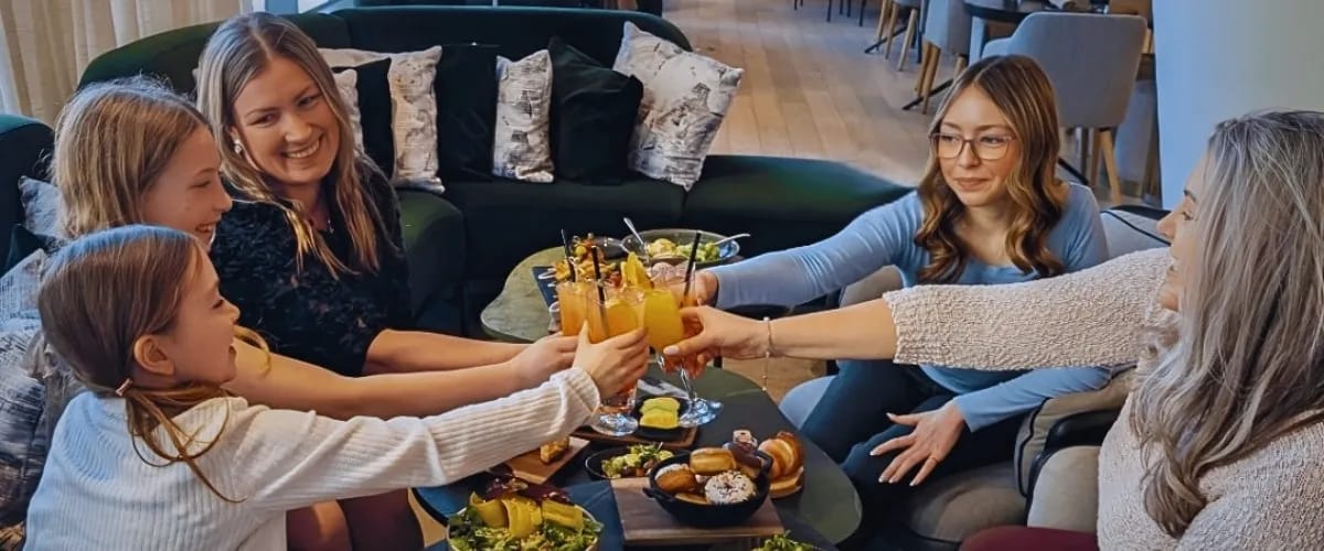 Mother’s Day Buffet Brunch at Dia Restaurant & Lounge event