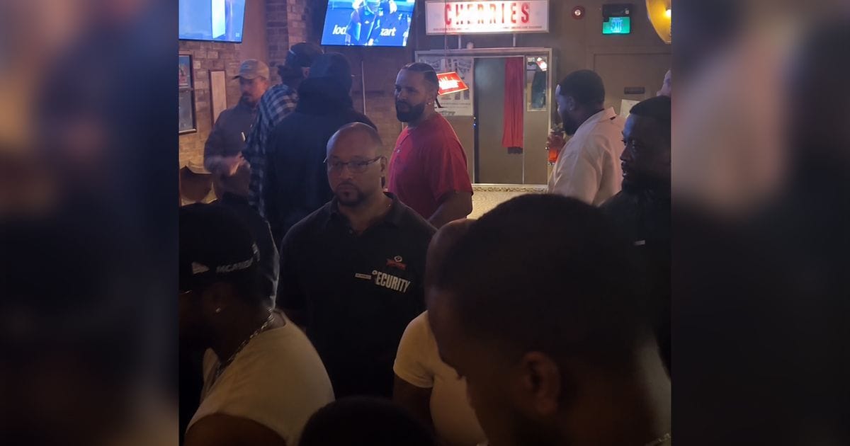 Drake makes surprise appearance at Cherry's High Dive, buys shots