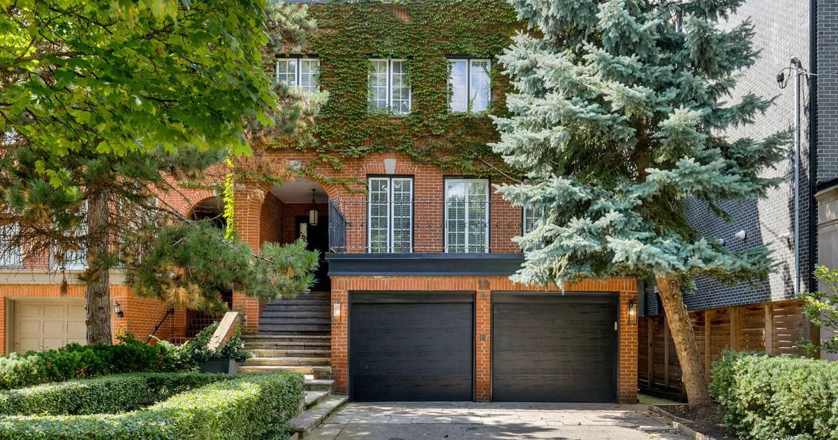 Deer Park townhouse designed by luxury builder Joe Brennan hits market under $4M