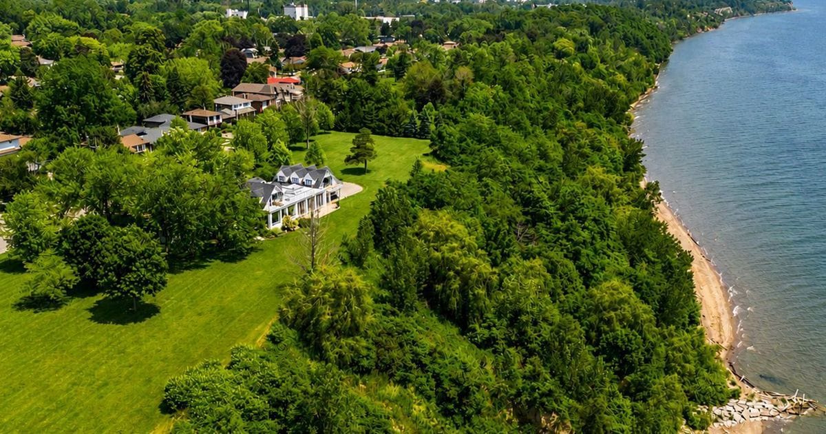 Palatial $11.5M Toronto house on Greyabbey Trail with lakefront for sale
