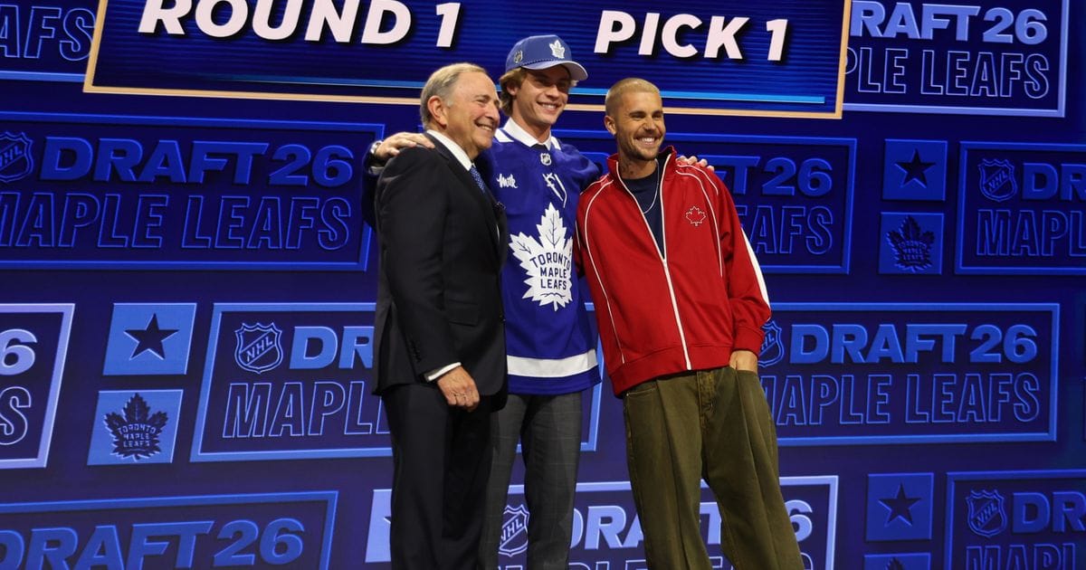 Top Leafs draft pick Gavin McKenna to live with John Tavares for rookie season