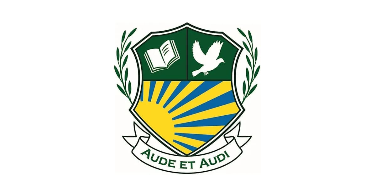 Giles School, The school building