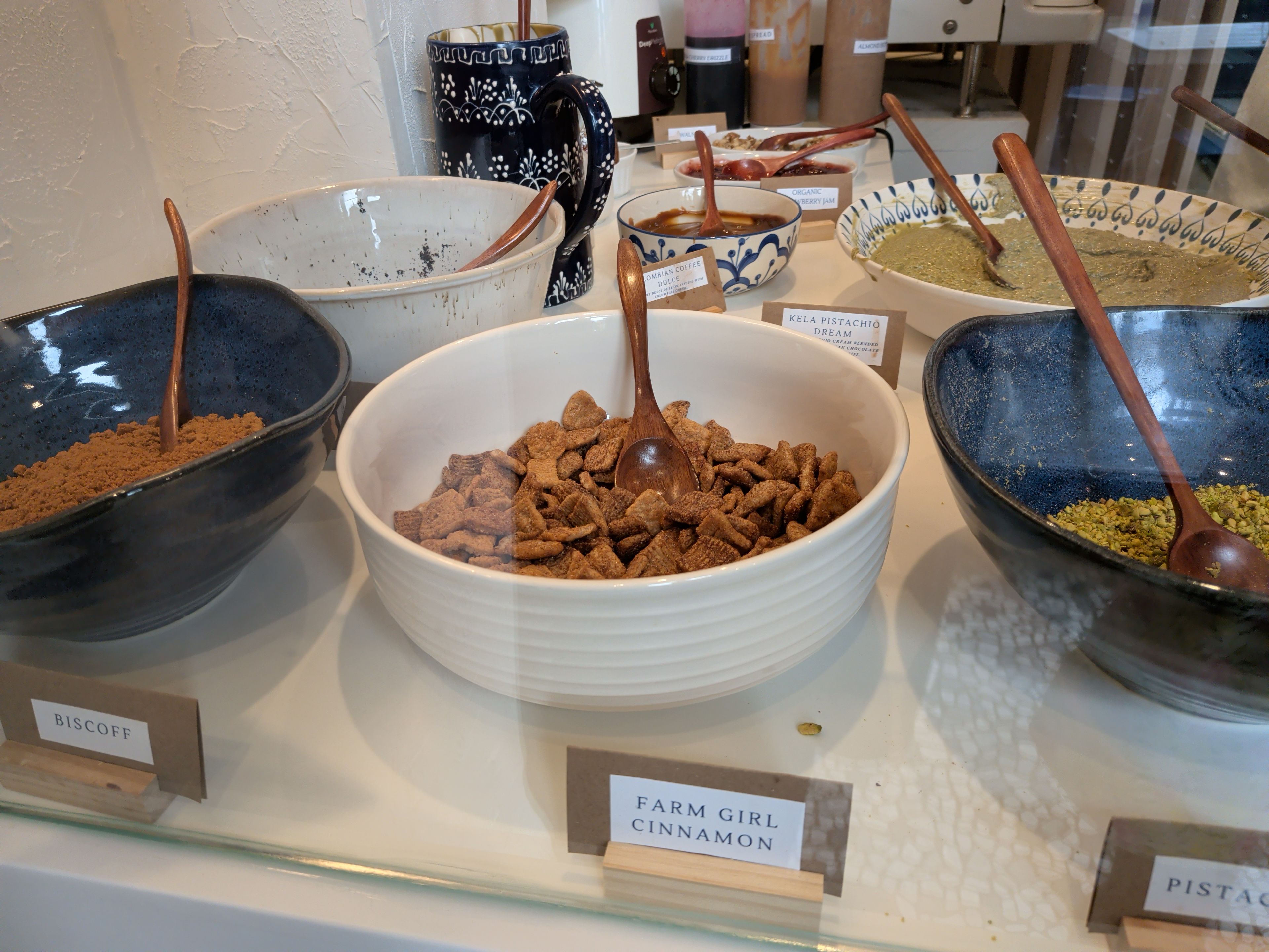 Kela Greek Frozen Yogurt